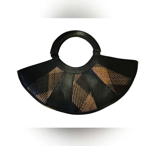 Vintage Boho Fan-Shaped Leather & Woven Straw Handbag - 21" Wide - Picture 2 of 6
